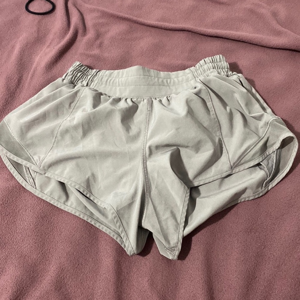 lululemon hotty hot shorts